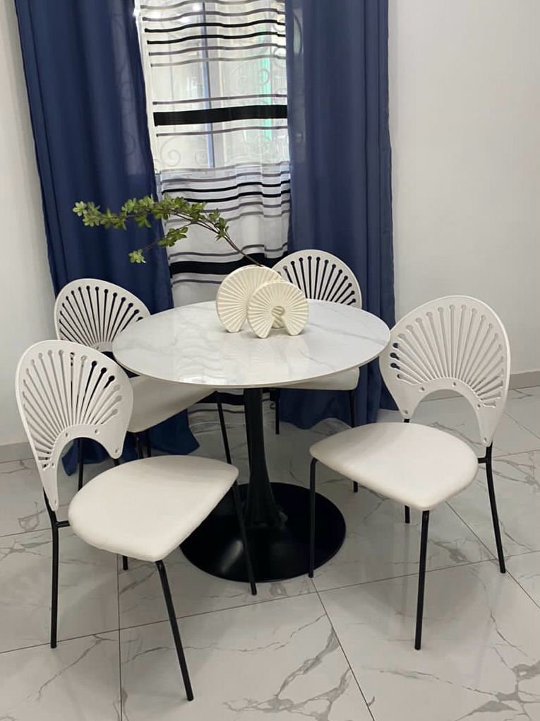 Salle à manger 4 places